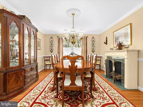 Dining - 1901 Arundel Rd, Pasadena, MD 21122 photo 1 of 6