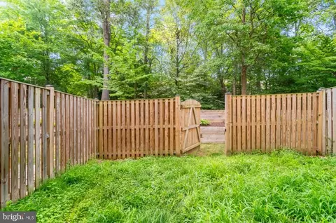 Exterior - 2121 Millhaven Dr #25 121, Edgewater, MD 21037 photo 4 of 6