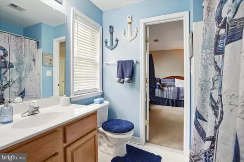 Bath - 3104 Havenhill Ct, Edgewater, MD 21037 photo 4 of 5