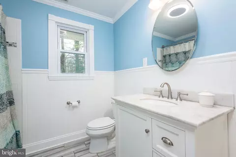 Bath - 134 Cresston Rd, Arnold, MD 21012 photo 1 of 4