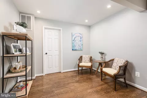 Entry Way - 134 Cresston Rd, Arnold, MD 21012 photo 1 of 2
