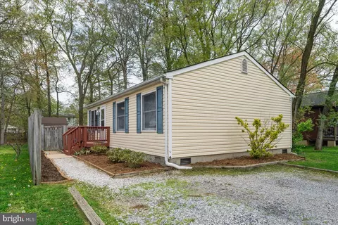 5519 Baskin St, Churchton, MD 20733
