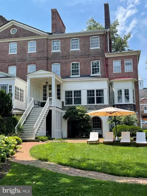 114 Duke Of Gloucester St, Annapolis, MD 21401