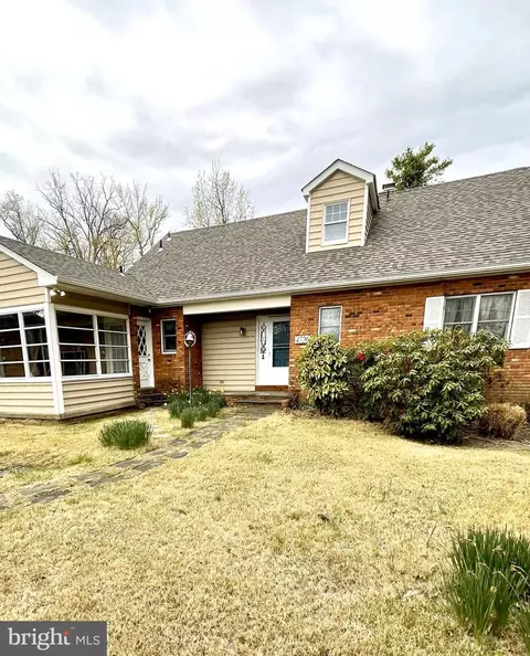 4726 Poplar Rd, Shady Side, MD 20764