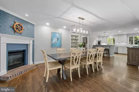 Dining - 3143 Anchorage Dr, Annapolis, MD 21403 photo 2 of 2