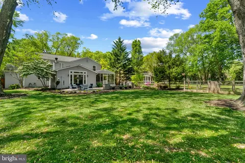 Exterior - 3143 Anchorage Dr, Annapolis, MD 21403 photo 7 of 12