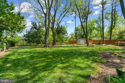 Exterior - 3143 Anchorage Dr, Annapolis, MD 21403 photo 6 of 12