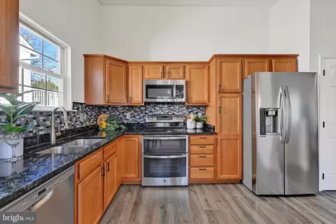 Kitchen - 651 208th St, Pasadena, MD 21122 photo 2 of 3