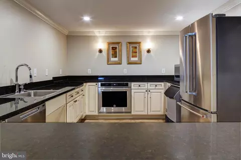 Kitchen - 5 Park Pl #428, Annapolis, MD 21401 photo 7 of 7