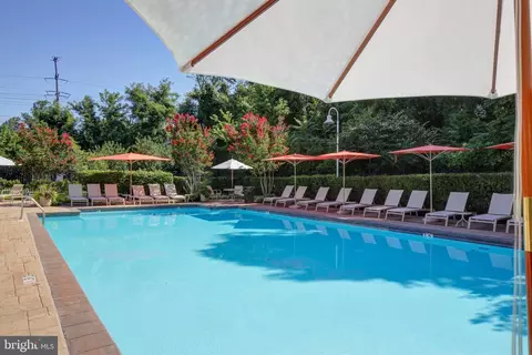 Exterior - 5 Park Pl #428, Annapolis, MD 21401 photo 5 of 6