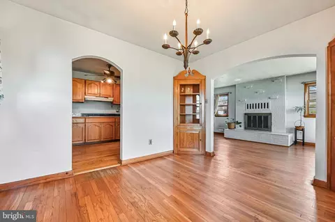 1930 Cedar Rd, Pasadena, MD 21122 photo 23