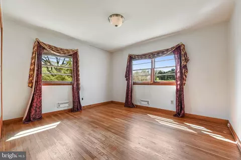 1930 Cedar Rd, Pasadena, MD 21122 photo 27