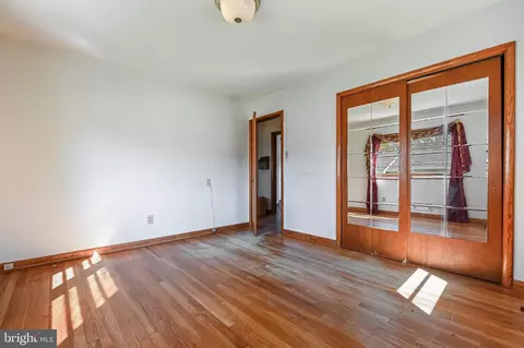1930 Cedar Rd, Pasadena, MD 21122 photo 28
