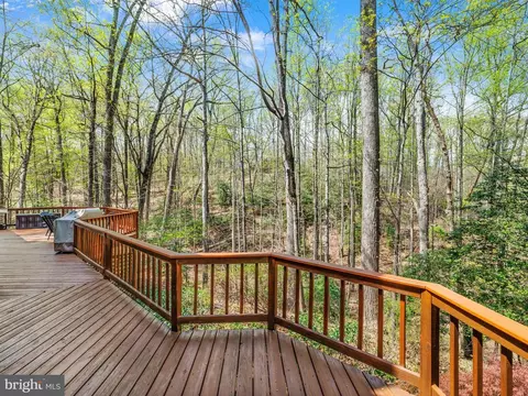 Exterior - 110 Lancaster Ct, Annapolis, MD 21401 photo 1 of 21