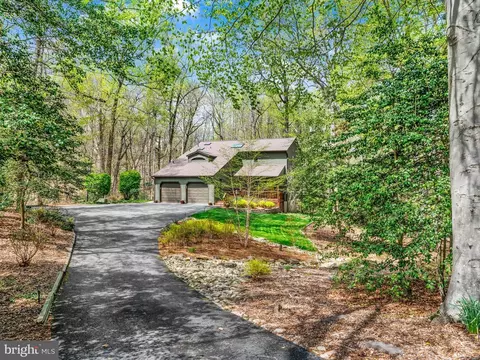 110 Lancaster Ct, Annapolis, MD 21401