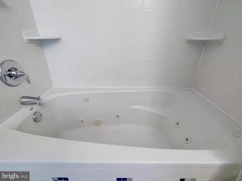 Bath - 110 Lancaster Ct, Annapolis, MD 21401 photo 3 of 8