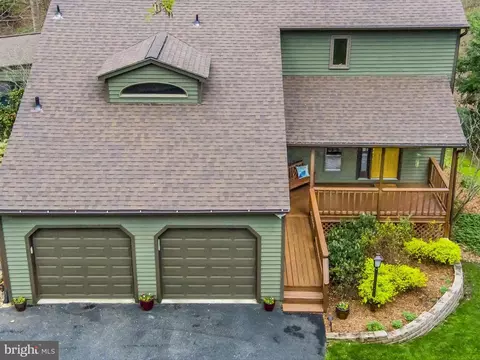 Exterior - 110 Lancaster Ct, Annapolis, MD 21401 photo 9 of 21