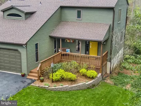 Exterior - 110 Lancaster Ct, Annapolis, MD 21401 photo 10 of 21