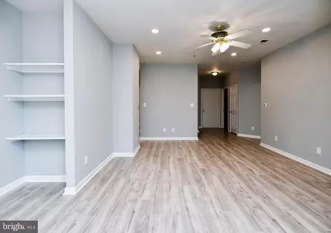 Living - 3517 Piney Woods Pl #E204, Laurel, MD 20724 photo 4 of 5