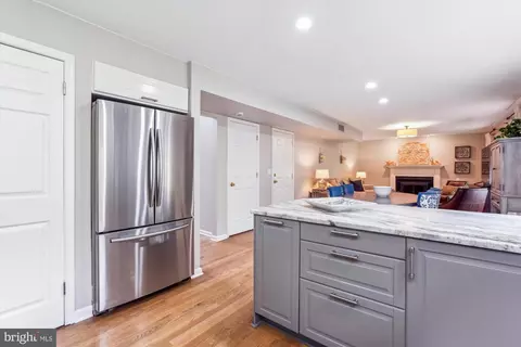 Kitchen - 1043 Skyview Dr, Annapolis, MD 21409 photo 3 of 5