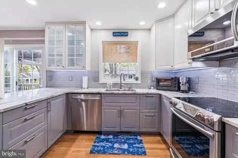 Kitchen - 1043 Skyview Dr, Annapolis, MD 21409 photo 5 of 5