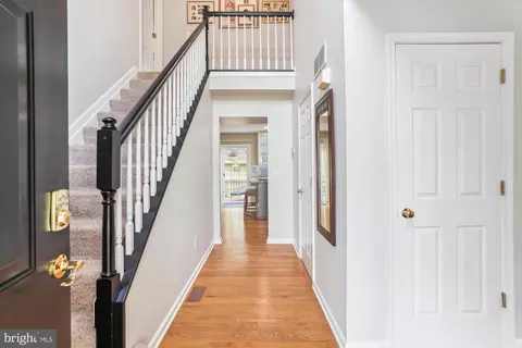 Entry Way - 1043 Skyview Dr, Annapolis, MD 21409 photo 1 of 8