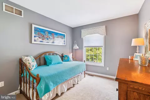 Bedroom - 1043 Skyview Dr, Annapolis, MD 21409 photo 10 of 13