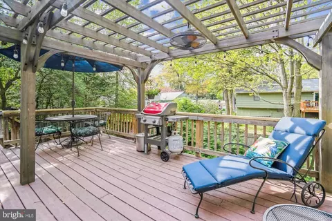 Exterior - 1043 Skyview Dr, Annapolis, MD 21409 photo 7 of 11