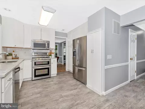 1312 Treasure Dr, Odenton, MD 21113 photo 8