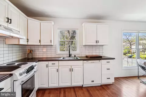 Kitchen - 1750 Lang Dr, Crofton, MD 21114 photo 1 of 1