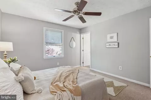 Bedroom - 917 12th St, Pasadena, MD 21122 photo 3 of 3