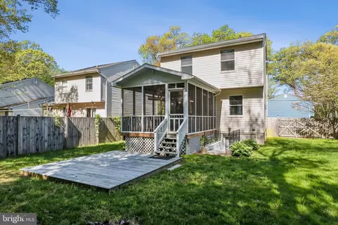 Exterior - 917 12th St, Pasadena, MD 21122 photo 6 of 8
