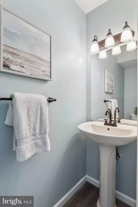 Bath - 917 12th St, Pasadena, MD 21122 photo 1 of 3