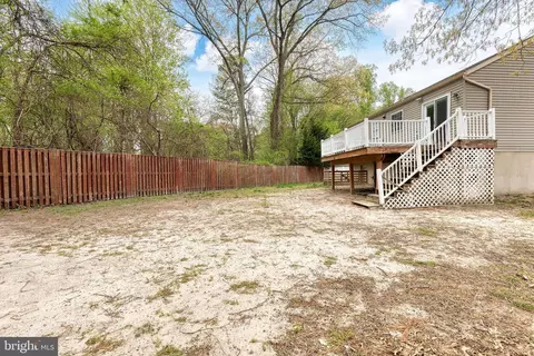 Exterior - 7871 Dero Dr, Pasadena, MD 21122 photo 4 of 4
