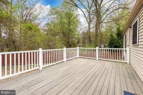 Exterior - 7871 Dero Dr, Pasadena, MD 21122 photo 2 of 4