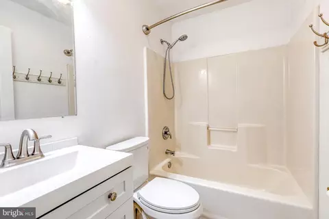 Bath - 7871 Dero Dr, Pasadena, MD 21122 photo 1 of 1