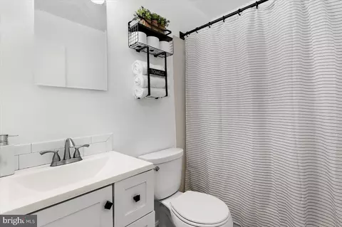 Bath - 7747 Notley Rd, Pasadena, MD 21122 photo 2 of 2
