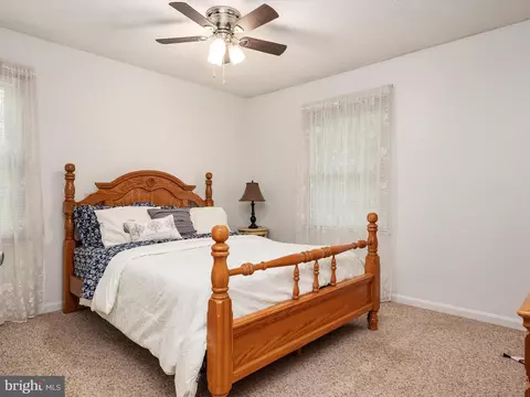 8065 Midvale Ave, Pasadena, MD 21122 photo 23