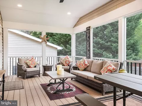 8065 Midvale Ave, Pasadena, MD 21122 photo 17