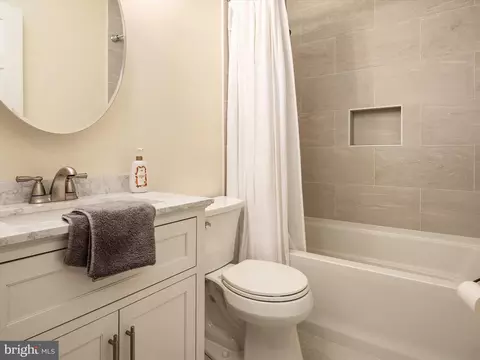 8065 Midvale Ave, Pasadena, MD 21122 photo 25