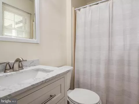 8065 Midvale Ave, Pasadena, MD 21122 photo 22