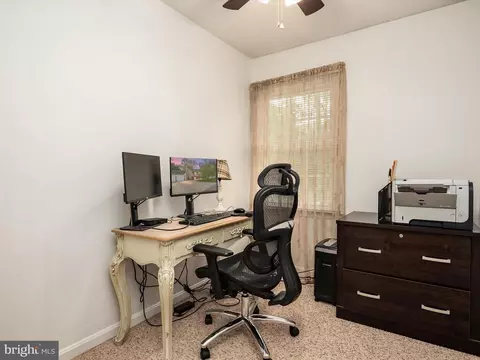 8065 Midvale Ave, Pasadena, MD 21122 photo 31