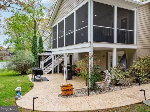 8065 Midvale Ave, Pasadena, MD 21122 photo 39