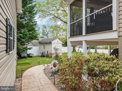 8065 Midvale Ave, Pasadena, MD 21122 photo 38