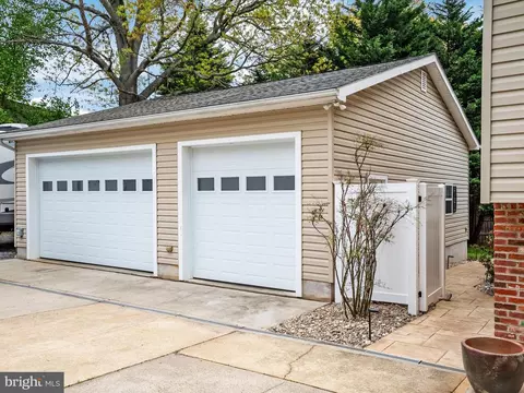 8065 Midvale Ave, Pasadena, MD 21122 photo 8