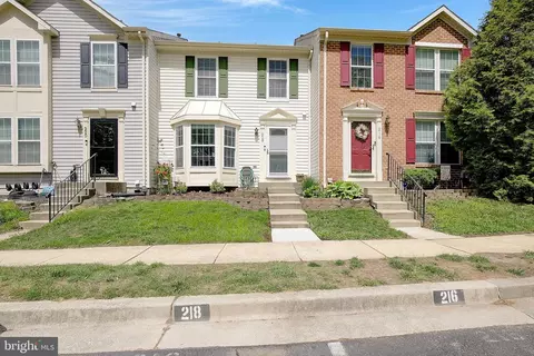 218 Foxtree Dr, Glen Burnie, MD 21061