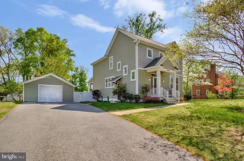 Exterior - 1995 Fairfax Rd, Annapolis, MD 21401 photo 2 of 12