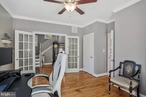 Entry Way - 1995 Fairfax Rd, Annapolis, MD 21401 photo 3 of 7