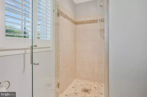 Bath - 1995 Fairfax Rd, Annapolis, MD 21401 photo 5 of 7