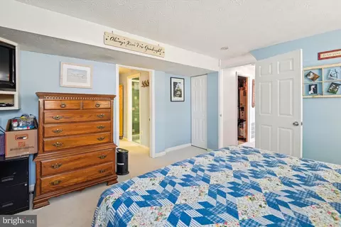 Bedroom - 438 Haven Holme Ct, Arnold, MD 21012 photo 7 of 9